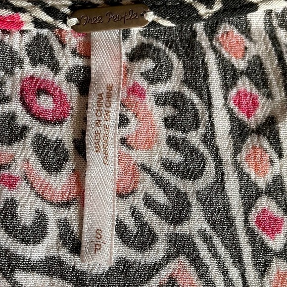 FREE People Flowy Oversized Shirt Women's Size SP - Picture 6 of 8